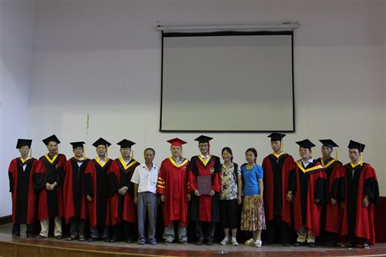 F:\2013毕业典礼\IMG_1565.JPG