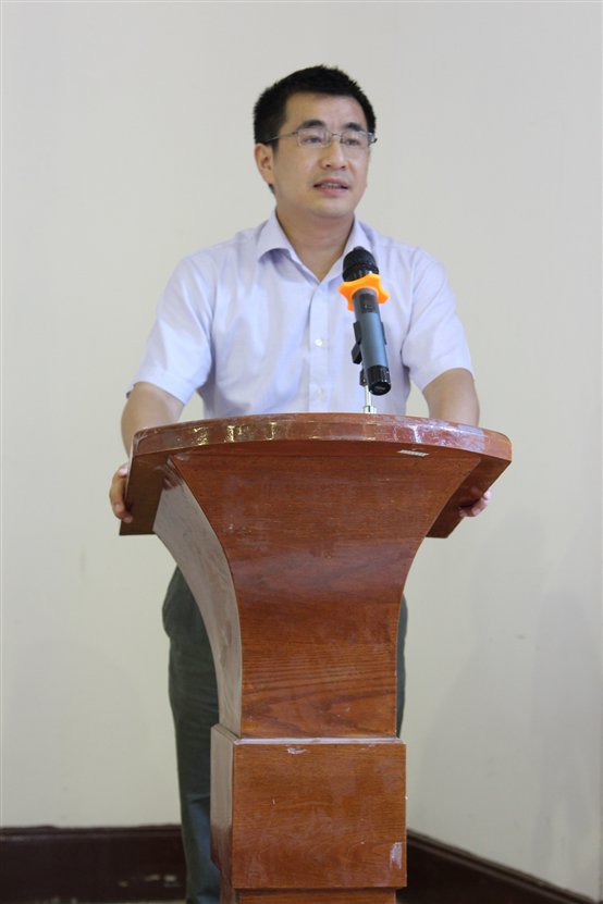 F:\2013毕业典礼\IMG_1342.JPG